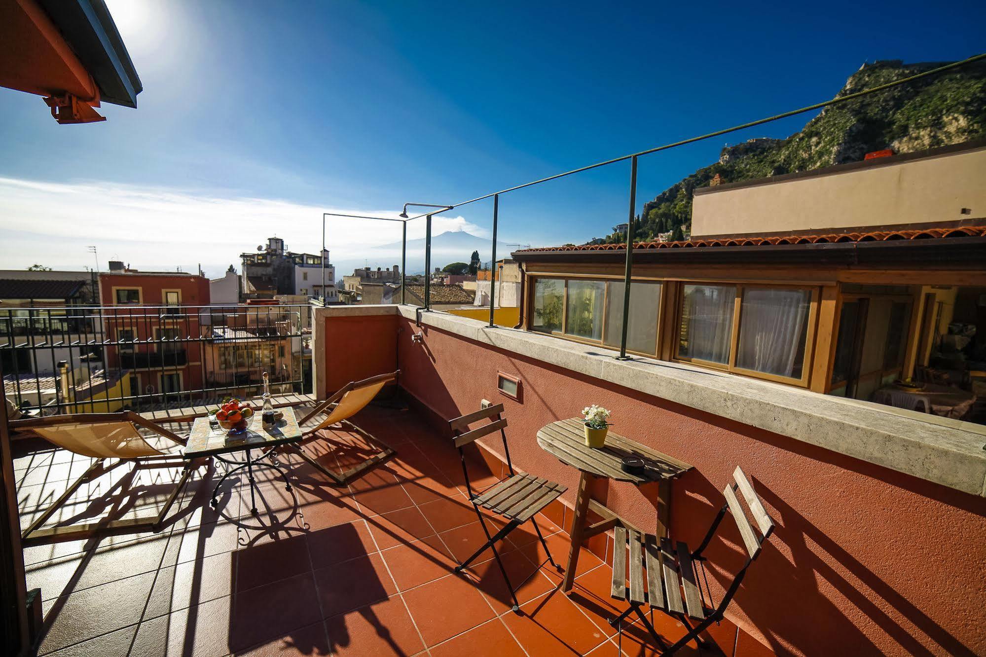 Il Gelsomino Taormina Center Apartment Luaran gambar