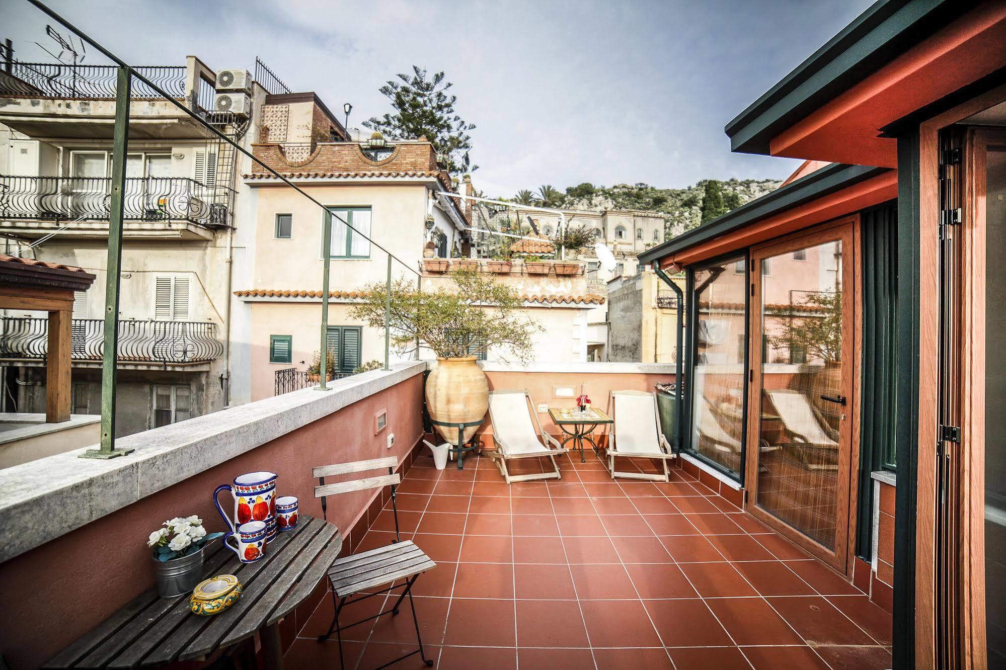Il Gelsomino Taormina Center Apartment Luaran gambar